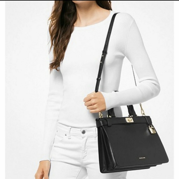 Micheal Kors handbag - Picture 2 of 3